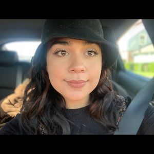 Meet your Posher, Alondra